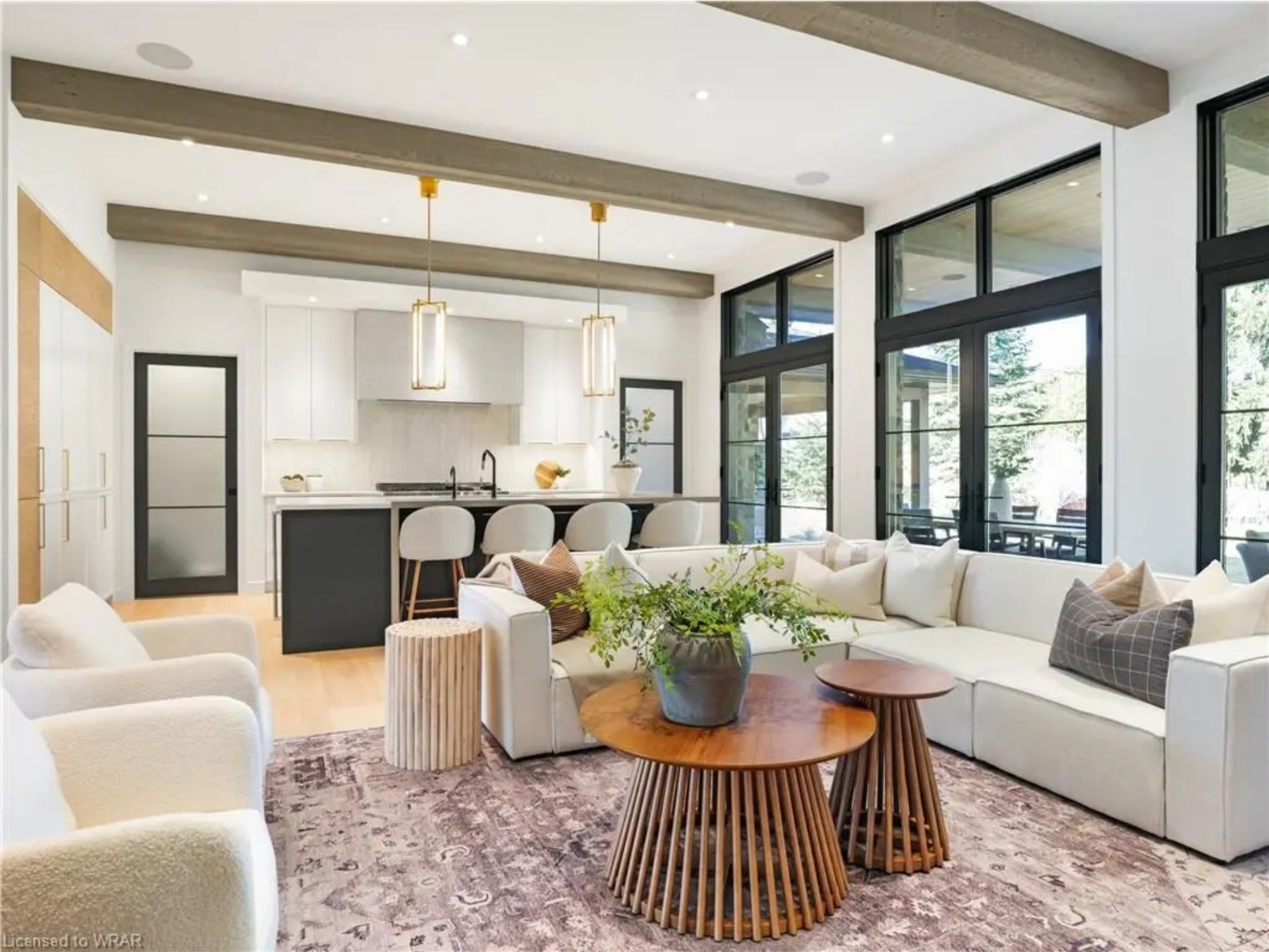 Eleganterior interior portfolio photograph 11